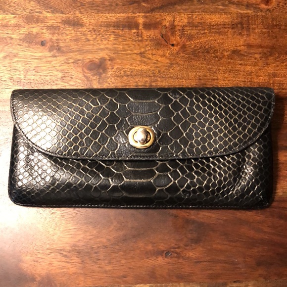 Hobo leather snakeskin clutch/wallet/cardholder - Picture 6 of 10